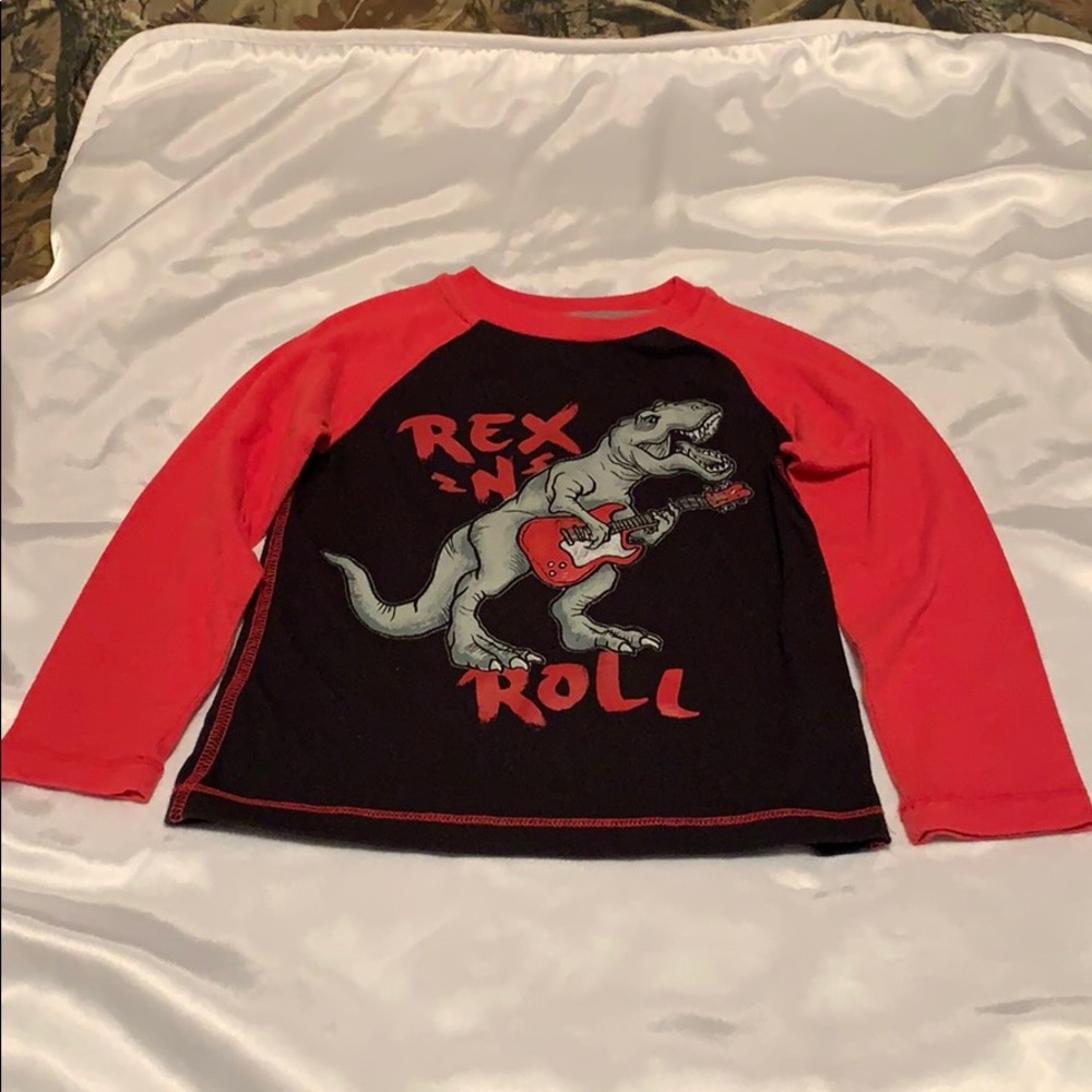 Arizona long sleeve shirt.